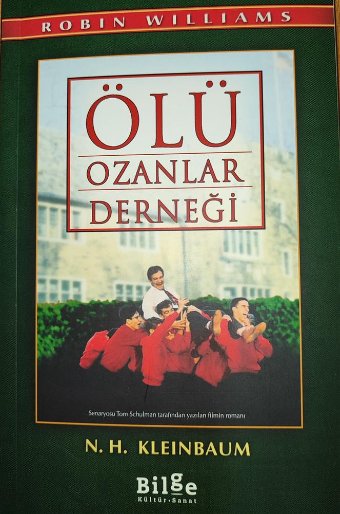 Ölü Ozanlar Derneği 
